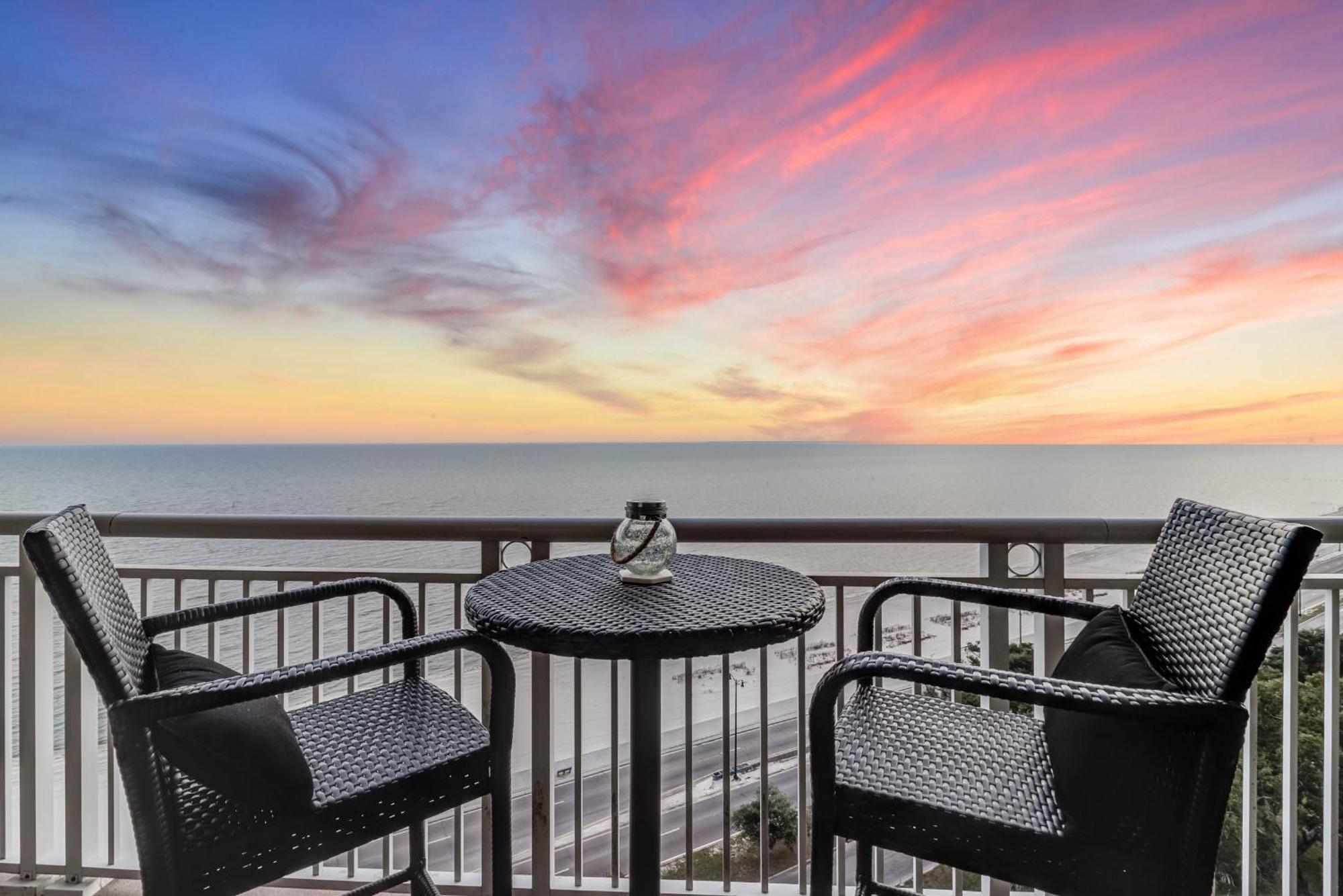 Gorgeous Oceanview 3Br Luxury Condo - Latitude Gulfport Kültér fotó